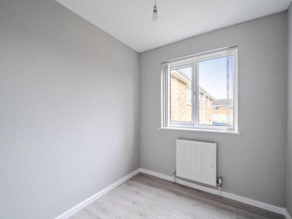 4 bed Semi-Detached for sale Image 10