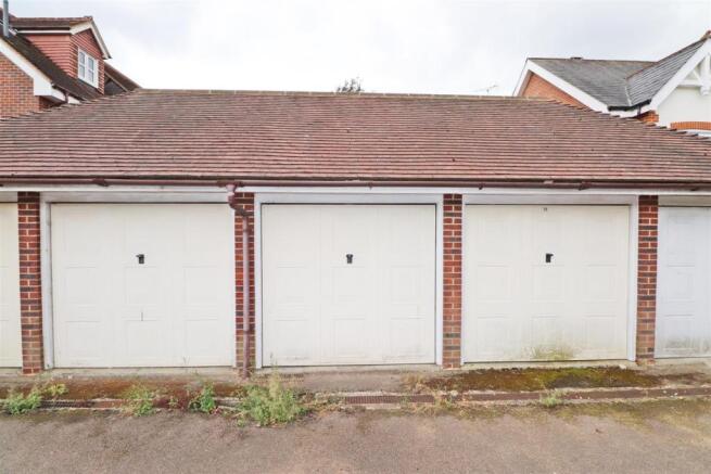 TB garage.JPG