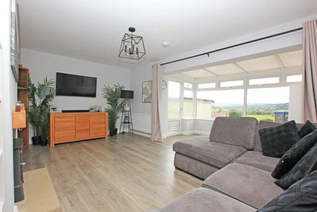 3 bed Semi-Detached for sale Image 5