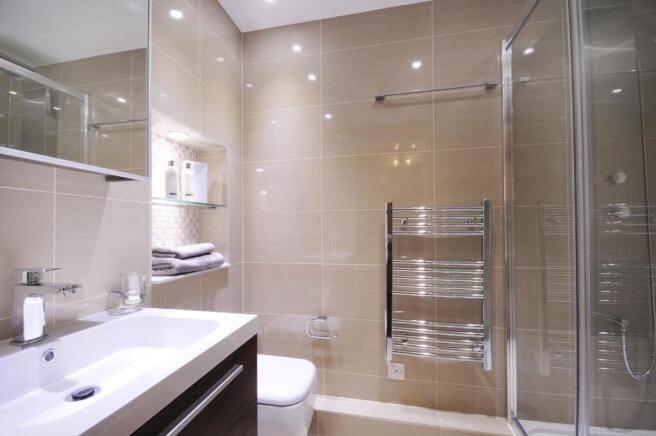 62BC bathroom 11.jpg