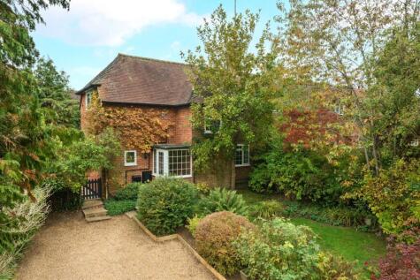 Spiceall, Compton, Guildford, Surrey, GU3