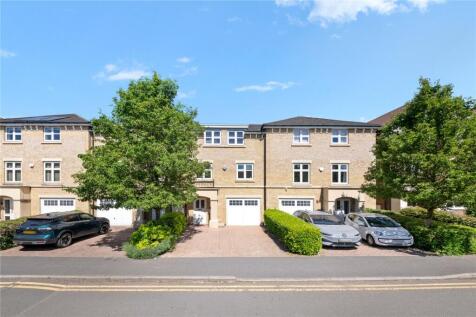Heacham Avenue, Ickenham, Uxbridge, UB10