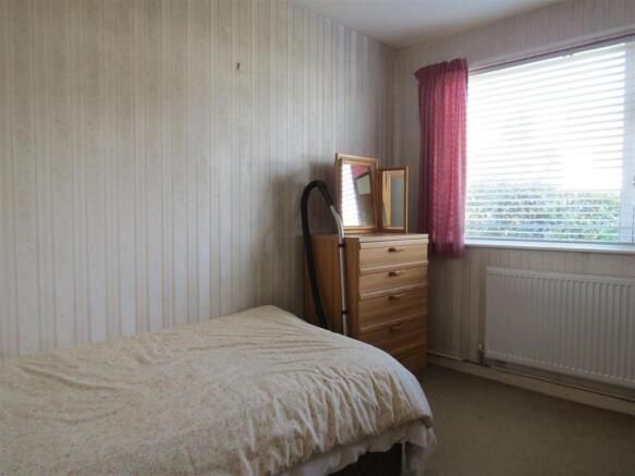 Bedroom: