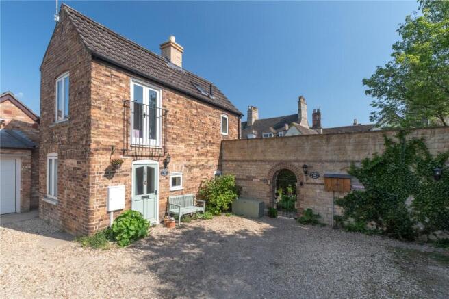 2 Bedroom Cottage
