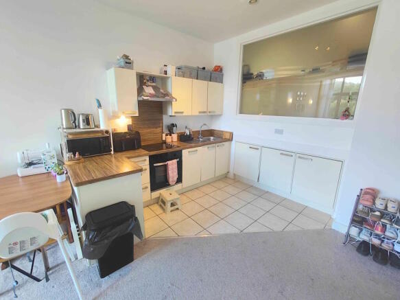 2 bed Apartment for sale Image 7