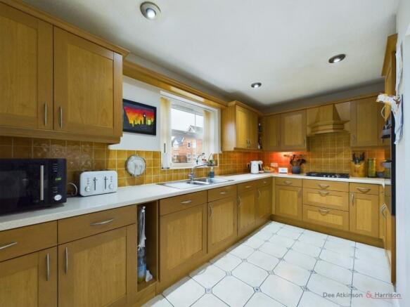 Kitchen/Dining Room