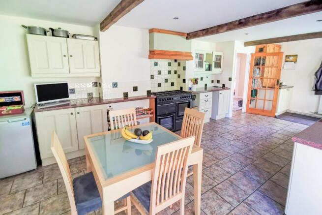 Kitchen/Dining Room