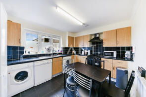 221, Hungerford Road, London N7 9LD