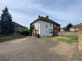82, Burnside Road, Dagenham RM8 1YD