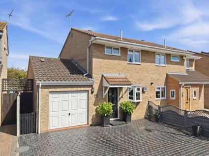 MEDICK COURT, Thurrock Park, Grays