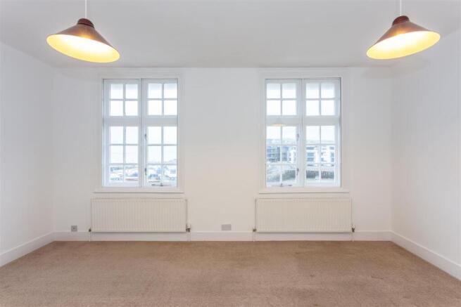 Living Room1.jpg