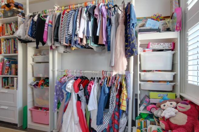 Dressing Room/ Bed 2