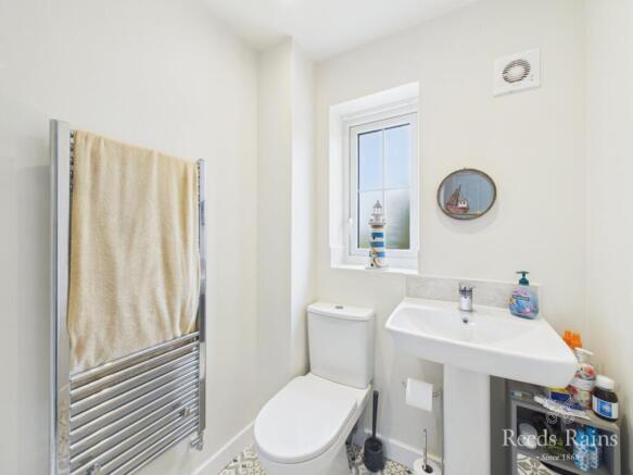 3 bed Semi-Detached for sale Image 10