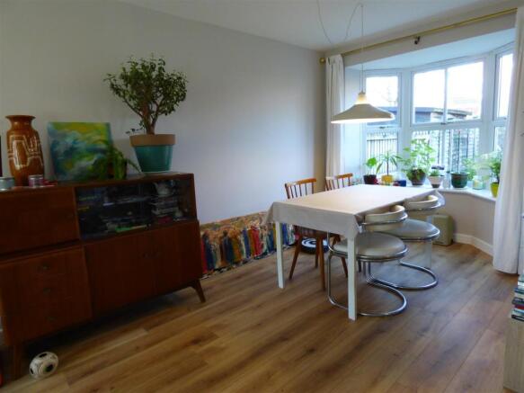 LIVING/DINING/STUDY AREA