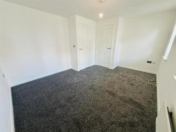 2 bed Terraced for sale Image 12