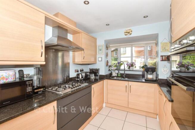 Kitchen/ Dining Room