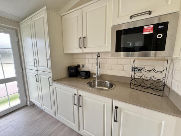 Pevensey, East Sussex, BN24 photo 4