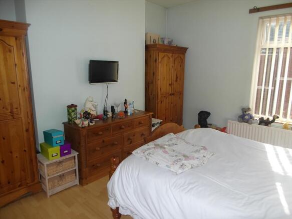 BEDROOM 1