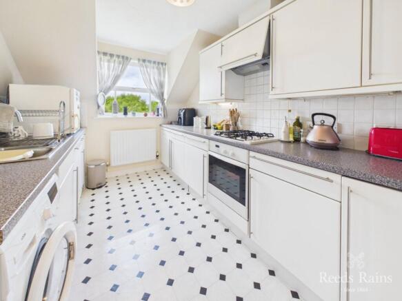 2 bed Apartment for sale Image 4