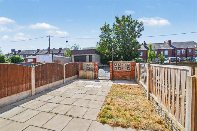 3 bed Terraced for sale Image 9