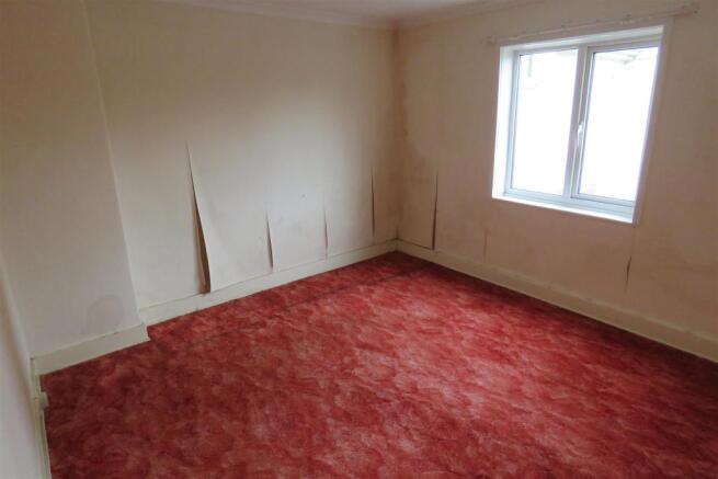Bedroom 2.JPG