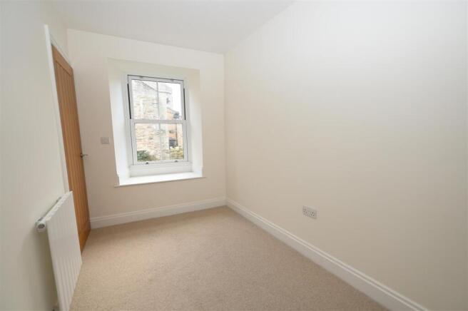 2 bed Cottage for sale Image 12