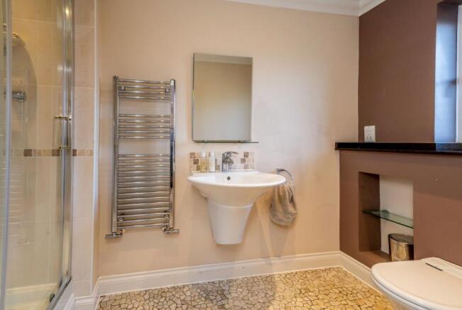 Ensuite