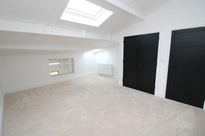 BEDROOM TWO.JPG