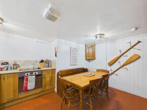 4 bed Cottage for sale Image 5
