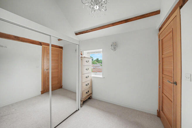4 bed Barn Conversion for sale Image 11