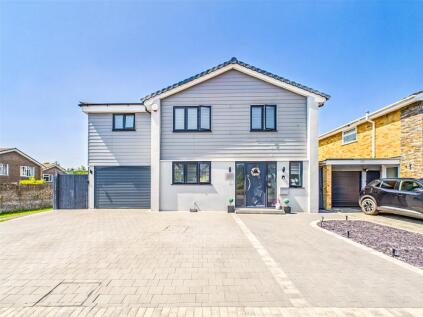 Durlston Crescent, Christchurch, Dorset, BH23