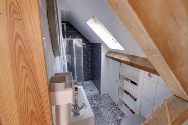 Shower Room.jpg