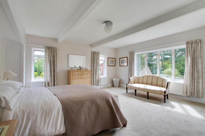 Master Suite.jpg