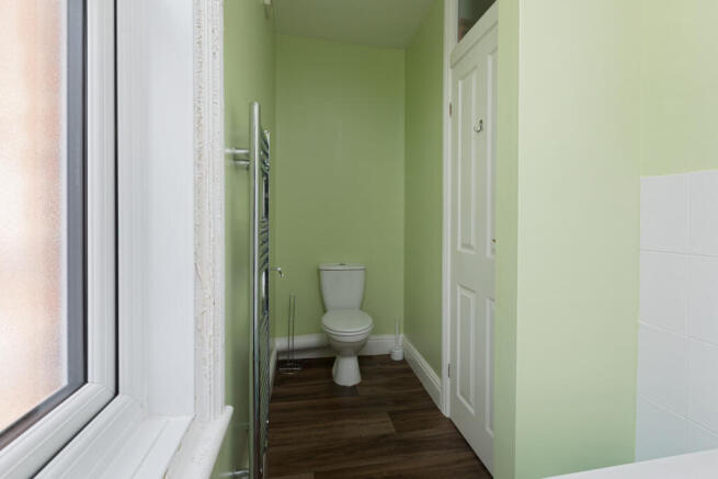 3 bed Flat for sale Image 10