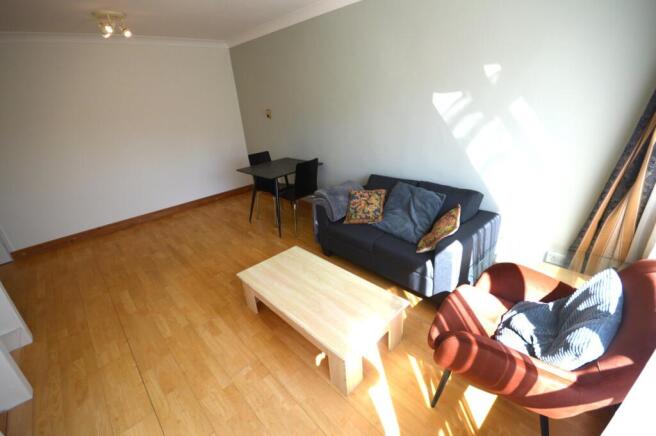 1 bed House to rent Image 5