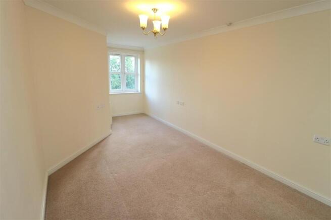 1 bed Apartment for sale Image 4