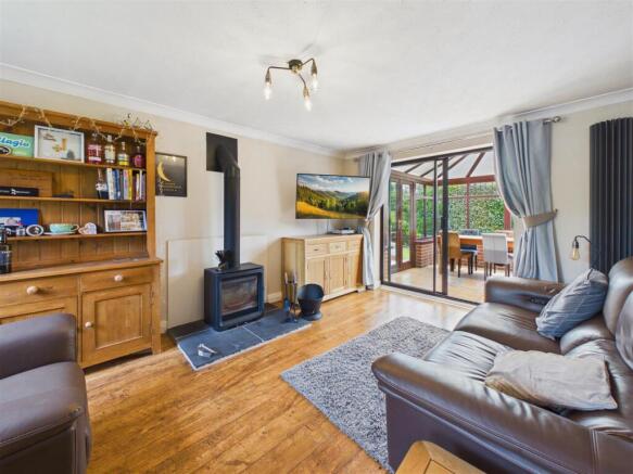 3 bed Detached for sale Image 4