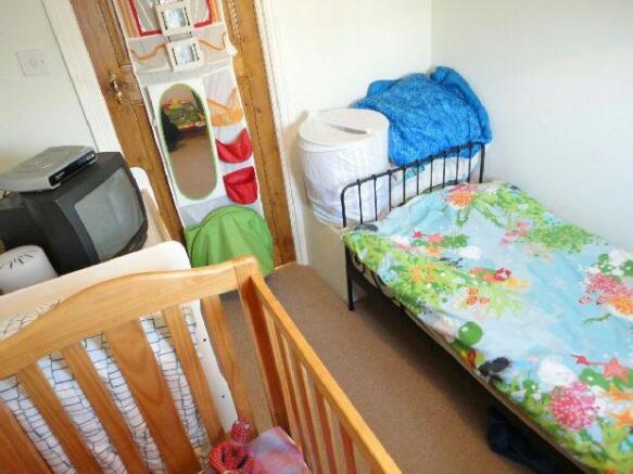 2nd Photo of Bed 3