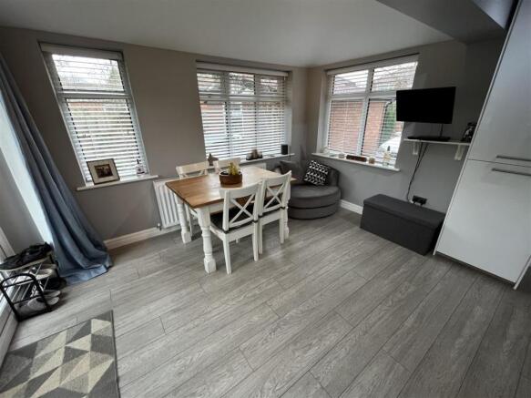 Dining Kitchen Aspect 5.jpg