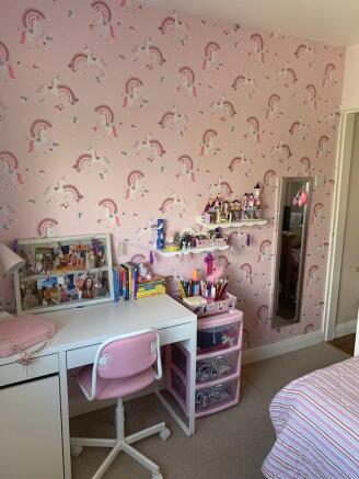 BEDROOM 2