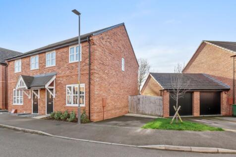 Lennon Way, Aylesbury, HP21