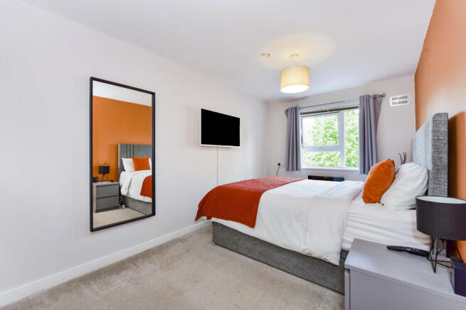 2 bed Flat for sale Image 4