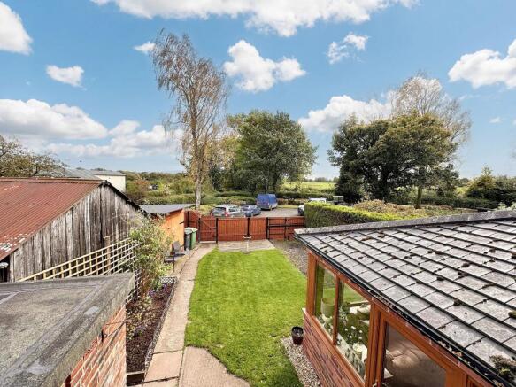 Garden & Rear aspect