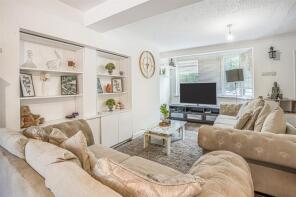 13, Thurlow Gardens, Hainault, Ilford IG6 2UU