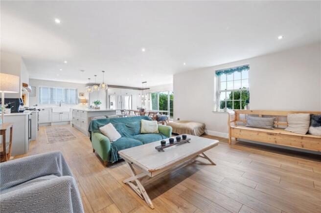 Living/Dining/Kichen