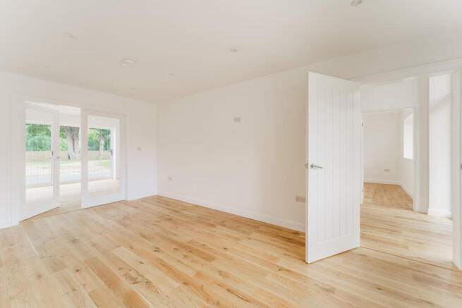 4 bed Detached for sale Image 5