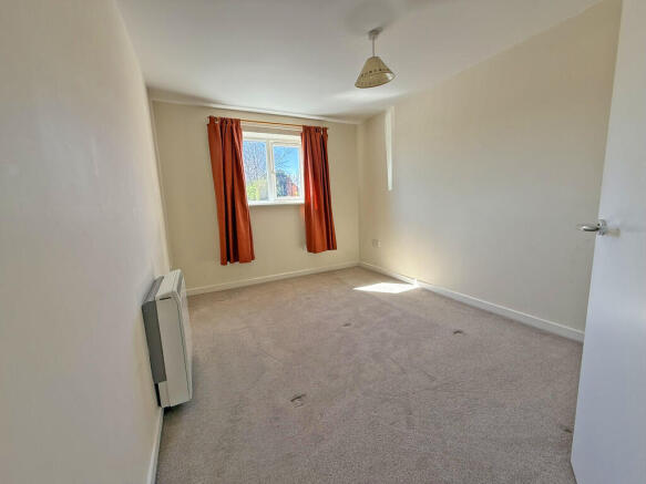 2 bed Apartment for sale Image 7