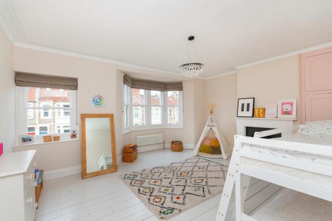 DAORKCOTSREVAH31 - Bedroom I.jpg