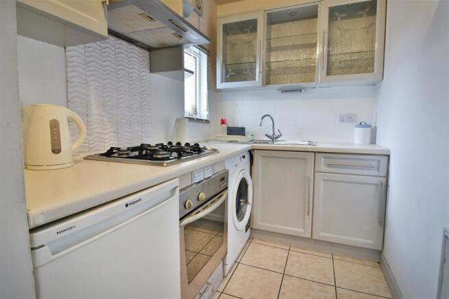 FaskineAve_Kitchen_1.jpg