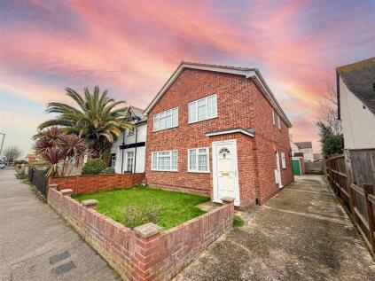 2 x Maisonettes - Chapman Road, East Clacton, Essex